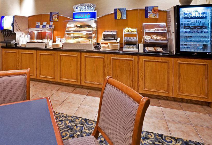 Hotel Holiday Inn Express Dallas Stemmons Fwy (I-35 E)  | Dallas | Texas | United States 4