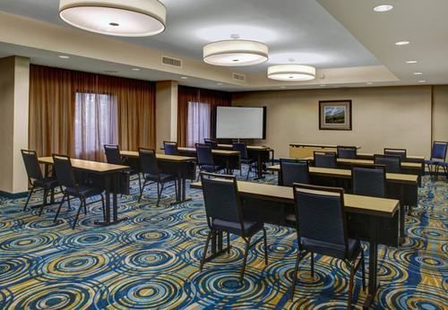 Hotel Comfort Suites Riverfront Park  | New Bern | North Carolina | United States 18