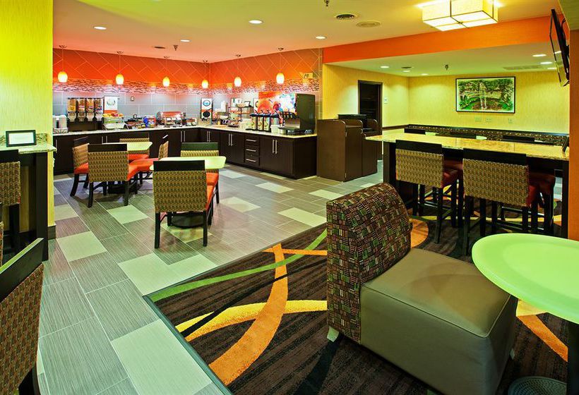 Hotel Country Inn & Suites  | Cookeville | Tennessee | United States 1