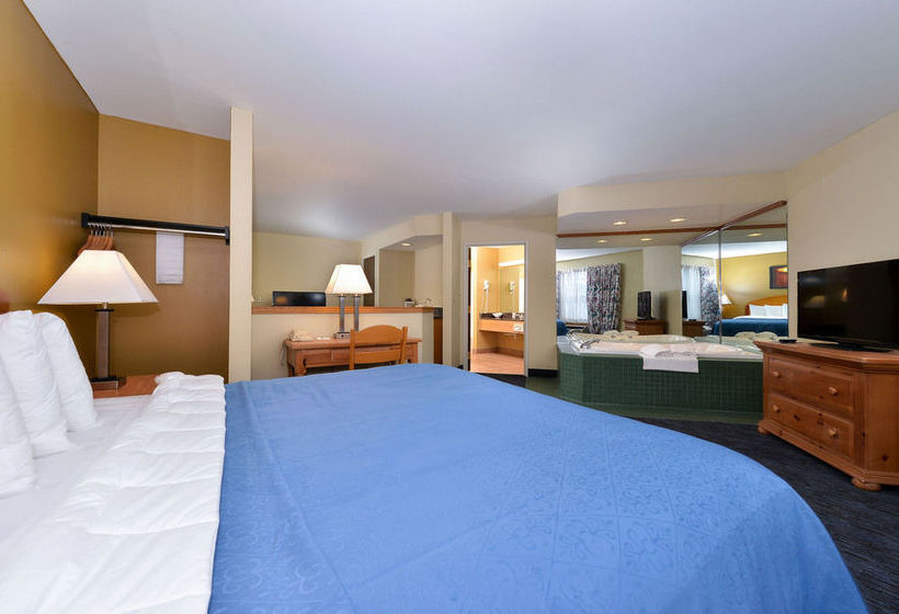 Hotel Settle Inn & Suites Shawano  | Shawano | Wisconsin | United States 6