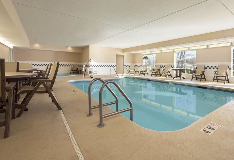 Hotel Country Inn & Suites By Carlson  | Clinton | Iowa | United States 16