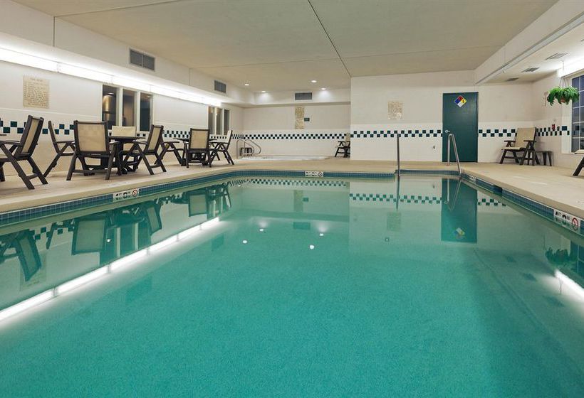 Hotel Country Inn & Suites By Carlson  | Clinton | Iowa | United States 8