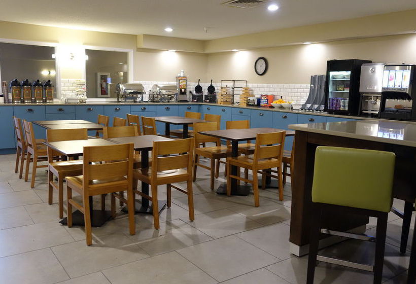 Hotel Country Inn & Suites By Carlson