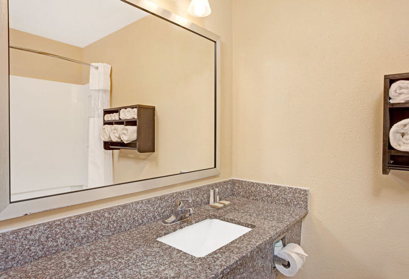 Hotel Baymont Inn & Suites - Kennesaw Kennesaw