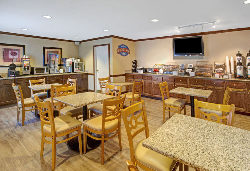 Hotel Baymont Inn & Suites - Kennesaw  | Kennesaw | Georgia | United States 1