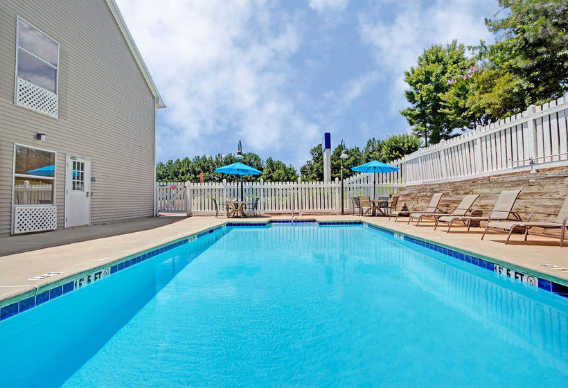 Hotel Baymont Inn & Suites - Kennesaw  | Kennesaw | Georgia | United States 13