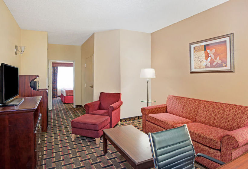 Hotel Baymont Inn & Suites - Kennesaw  | Kennesaw | Georgia | United States 8