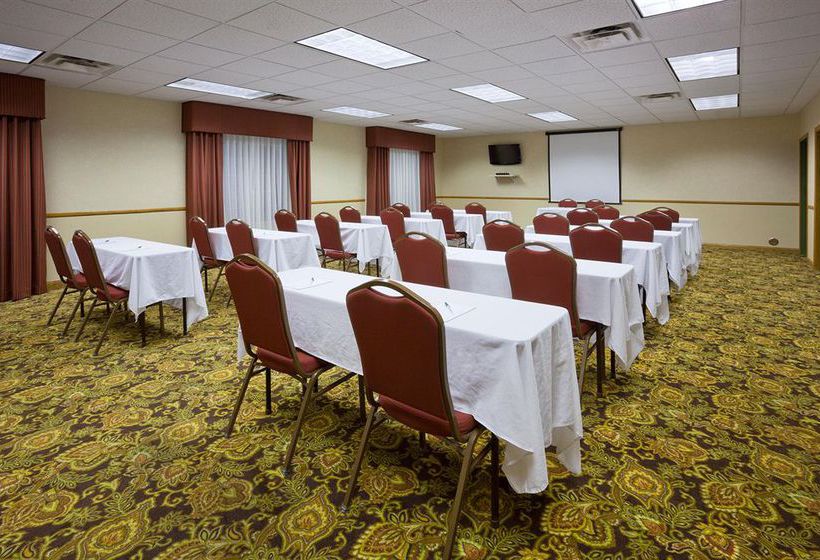 Hotel Country Inn & Suites By Carlson Watertown