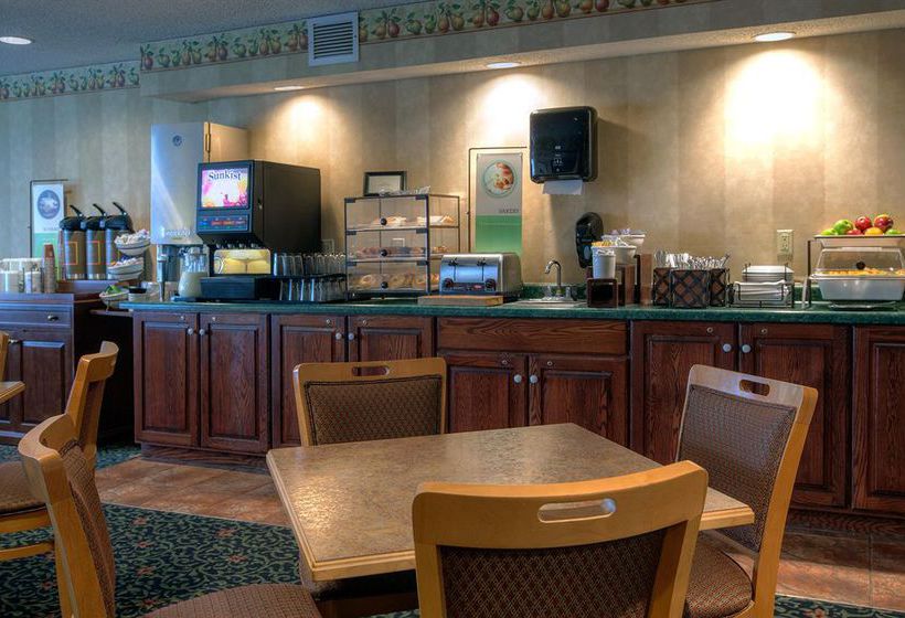 Hotel Country Inn & Suites By Carlson  | Waterloo | Iowa | United States 13