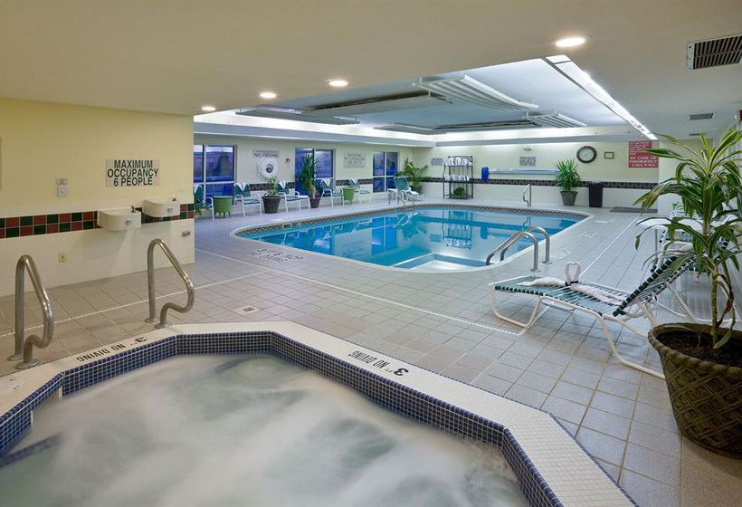 Hotel Country Inn & Suites Grand Rapids  | Grand Rapids | Michigan | United States 2