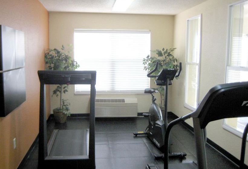 Hotel Red Roof Inn & Suites Knoxville East  | Knoxville | Tennessee | United States 6