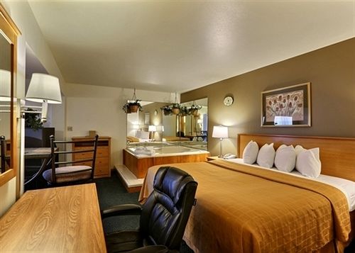 Hotel Quality Inn Mauston  | Mauston | Wisconsin | United States 12