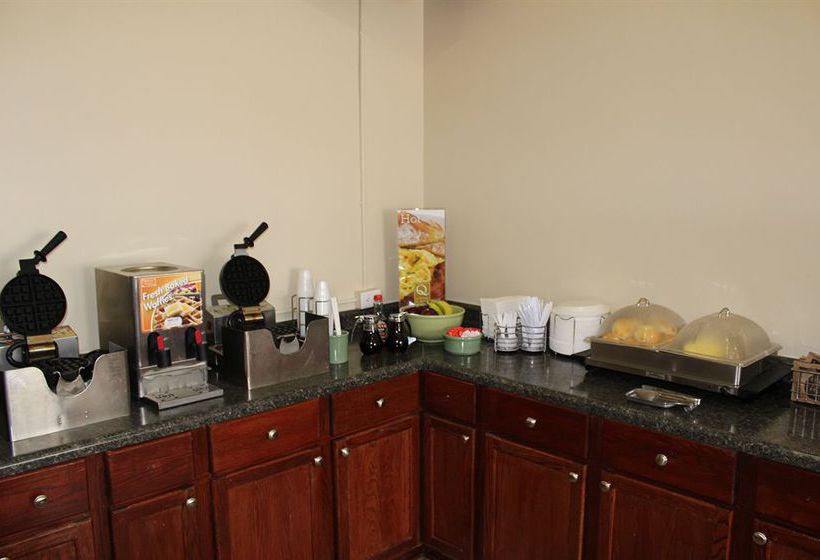 Hotel Quality Inn  | Cedar Rapids | Iowa | United States 2