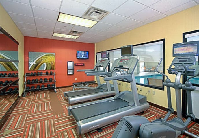 Hotel Courtyard by Marriott Chesapeake