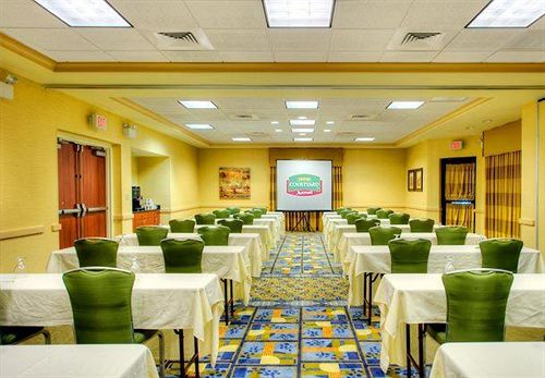 Hotel Courtyard by Marriott  | Manchester | New Hampshire | United States 20
