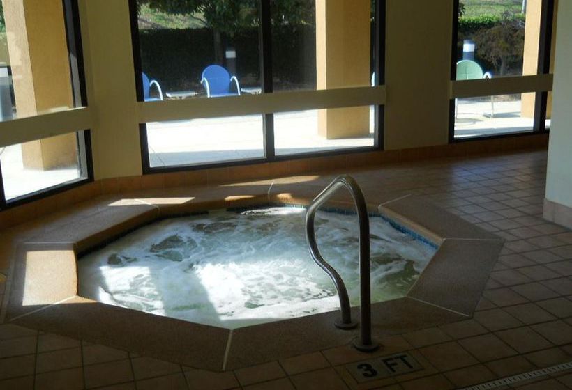 Hotel Holiday Inn Express Tifton  | Tifton | Georgia | United States 8