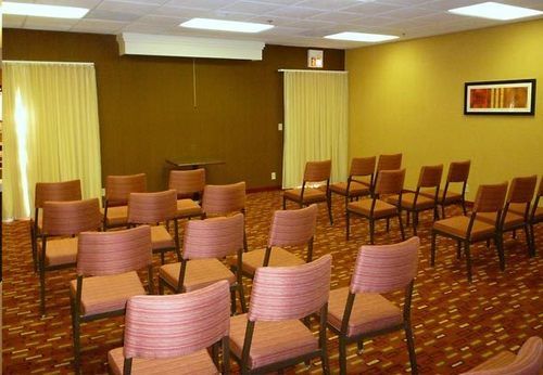 Hotel Courtyard Dallas Market Center  | Dallas | Texas | United States 6