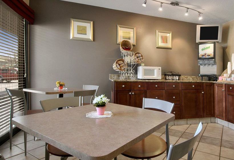 Hotel Red Roof Inn Cleveland Medina  | Medina | Ohio | Estados Unidos 7