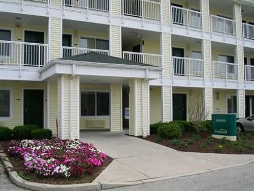 Hotel Crossland Economy Studios 