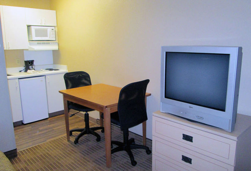 Hotel Crossland Economy Studios  | Irving | Texas | United States 4