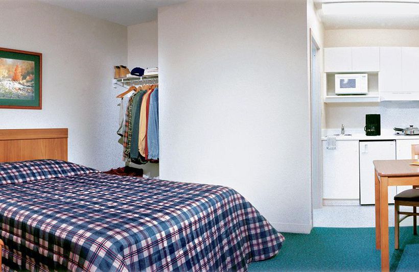 Hotel Crossland Economy Studios  | Colorado Springs | Colorado | United States 2