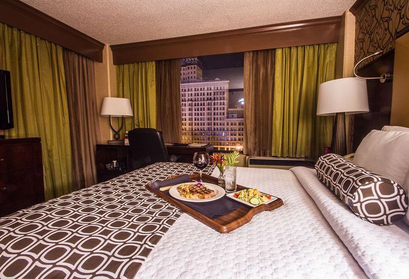 Crowne Plaza Dayton Hotel  | Dayton | Ohio | United States 4