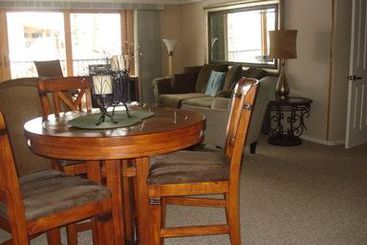 Hotel Chateau Blanc Condos  | Aspen | Colorado | United States 2