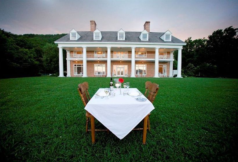 Christopher Place an Intimate Resort 