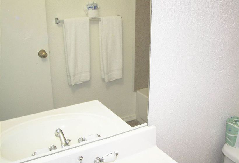 Hotel Quest Inn  | Weatherford | Texas | United States 13