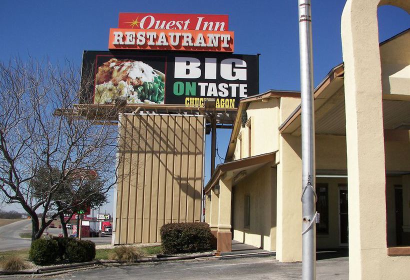 Hotel Quest Inn  | Weatherford | Texas | United States 5
