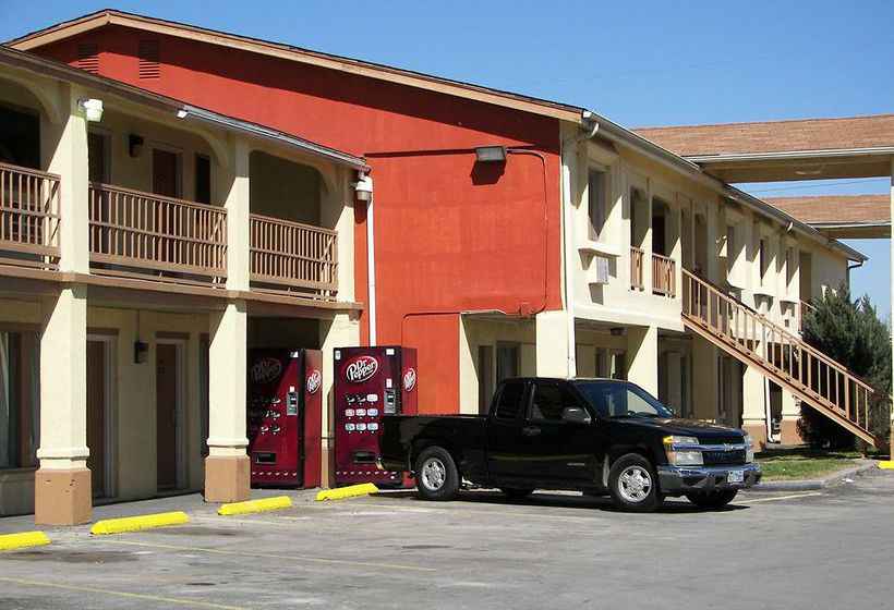 Hotel Quest Inn  | Weatherford | Texas | United States 6