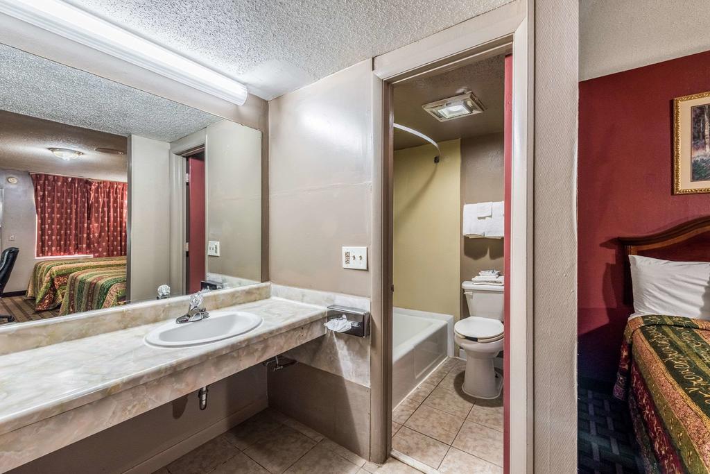 Hotel Knights Inn Franklin Nc  | Franklin | North Carolina | United States 10