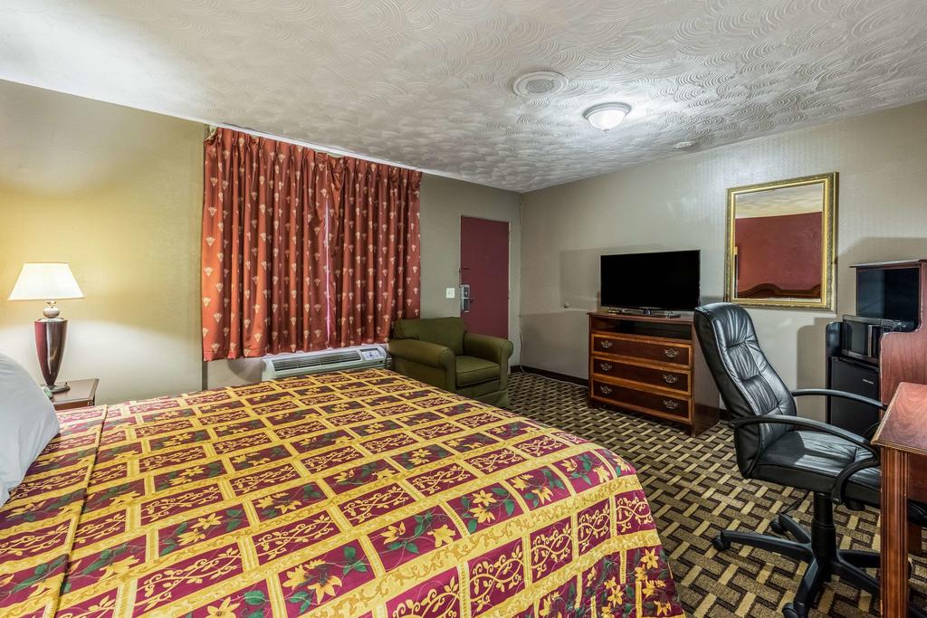 Hotel Knights Inn Franklin Nc  | Franklin | North Carolina | United States 5