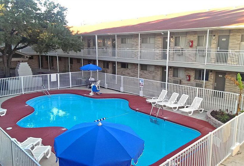 Hotel Days Inn & Suites Del Rio  