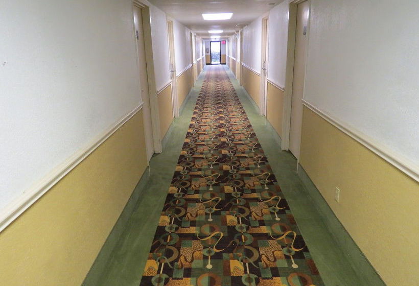 Hotel Super 8 Grand Prairie North  | Grand Prairie | Texas | United States 1