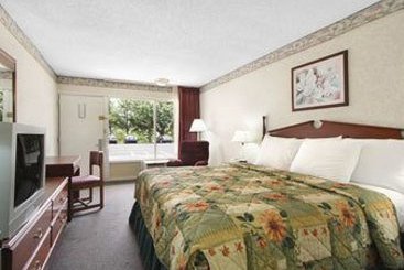 Hotel Days Inn Staunton Mint Springs 