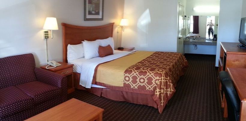 Hotel Americas Best Value Inn Bowie  | Bowie | Texas | United States 11