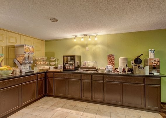 Hotel Quality Inn Barre Montpelier  | Barre | Vermont | United States 16