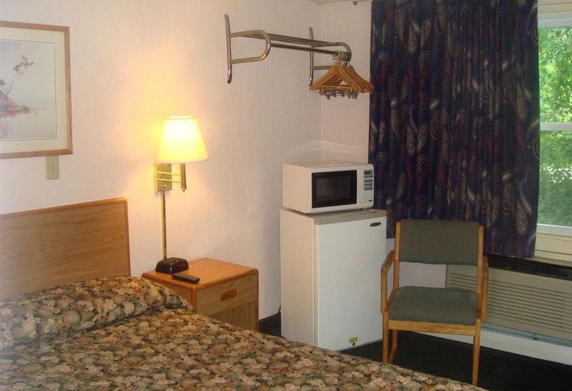 Hotel Americas Best Inns Brattleboro  | Brattleboro | Vermont | United States 19