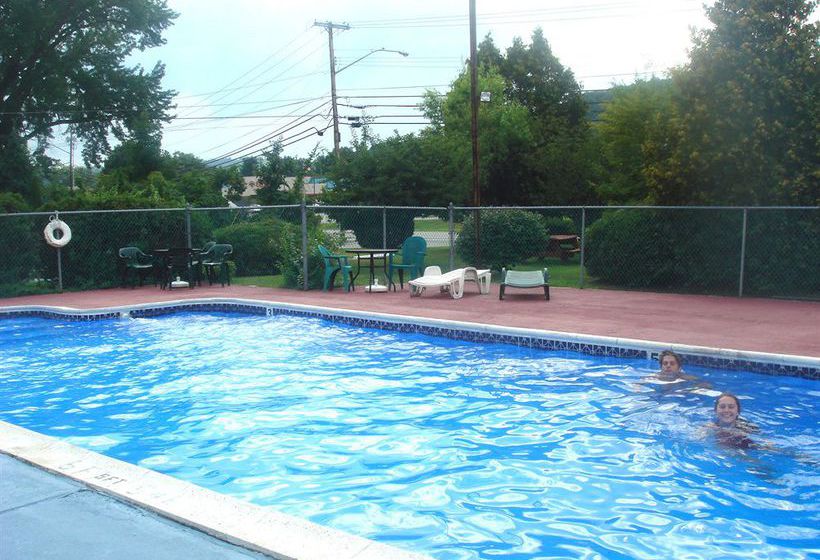 Hotel Americas Best Inns Brattleboro  | Brattleboro | Vermont | United States 3