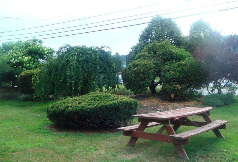 Hotel Americas Best Inns Brattleboro  | Brattleboro | Vermont | United States 9