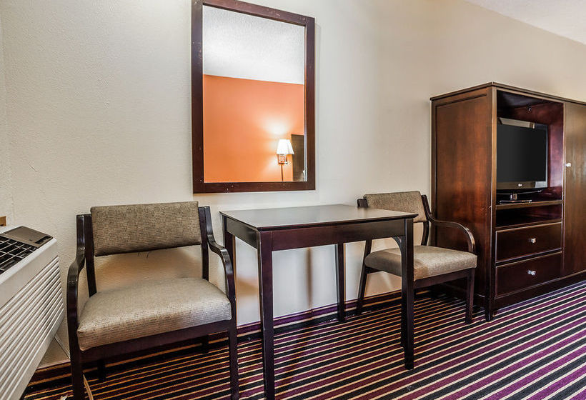 Hotel Econo Lodge Urbandale  | Urbandale | Iowa | United States 12