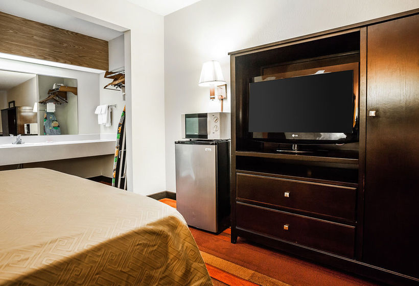 Hotel Econo Lodge Urbandale  | Urbandale | Iowa | United States 17