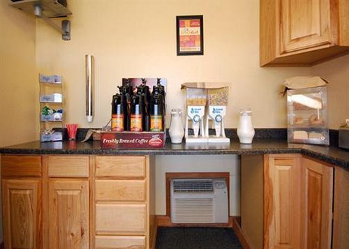 Hotel Econo Lodge Inn & Suites  | Kalispell | Montana | United States 7