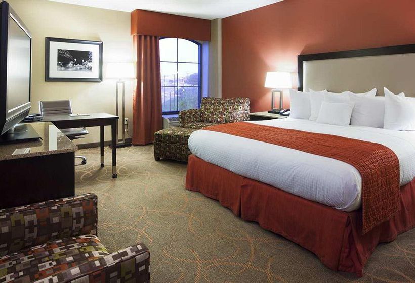 DoubleTree by Hilton Hotel Austin - University Area  | Austin | Texas | United States 3