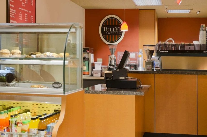 DoubleTree Suites by Hilton Hotel Seattle Airport - Southcenter  | Seattle | Washington | United States 11