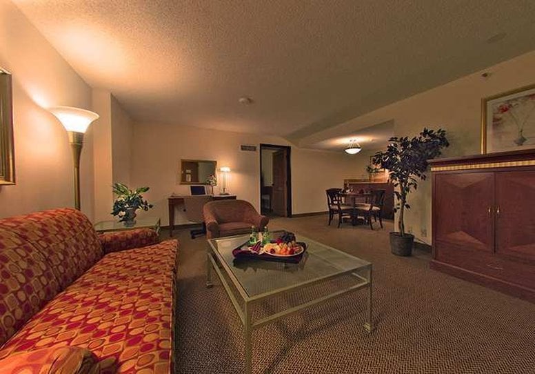 DoubleTree Suites by Hilton Hotel Seattle Airport - Southcenter  | Seattle | Washington | United States 16