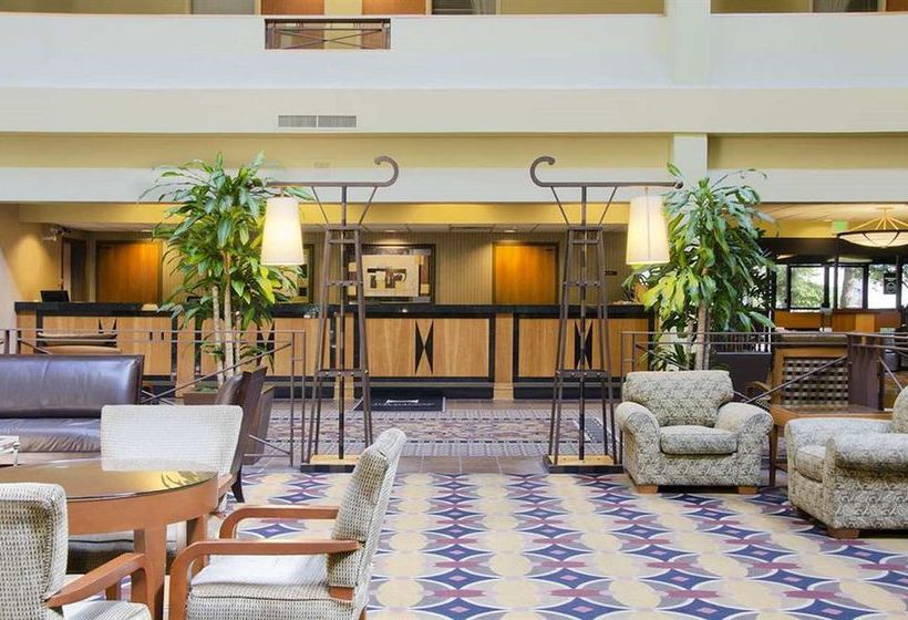 DoubleTree Suites by Hilton Hotel Seattle Airport - Southcenter  | Seattle | Washington | United States 7