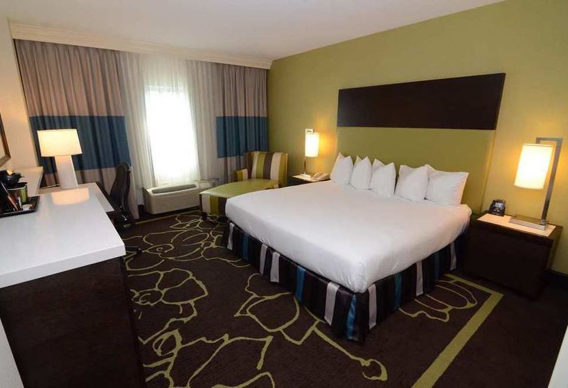 DoubleTree by Hilton Hotel Charlotte  | Charlotte | North Carolina | United States 12