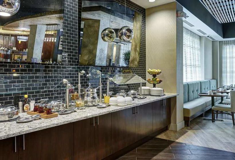 DoubleTree by Hilton Hotel Charlotte  | Charlotte | North Carolina | United States 14